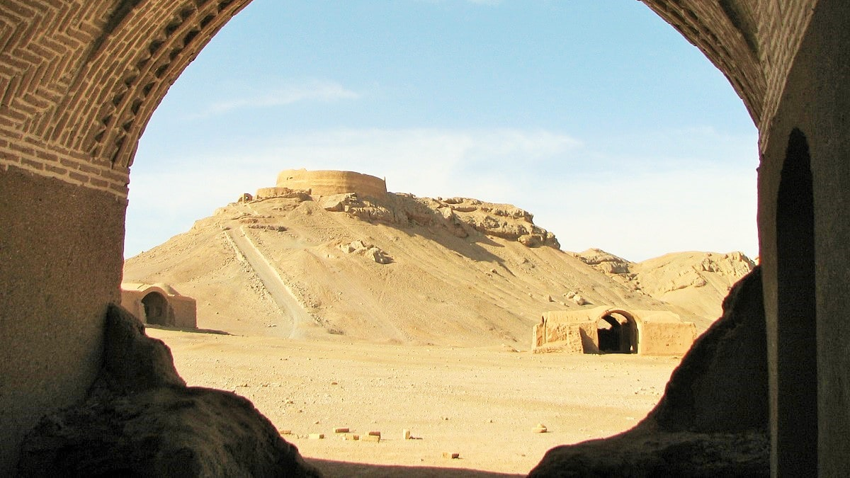 Yazd Zoroastrian kripta, grobnica s posebnim ritualima